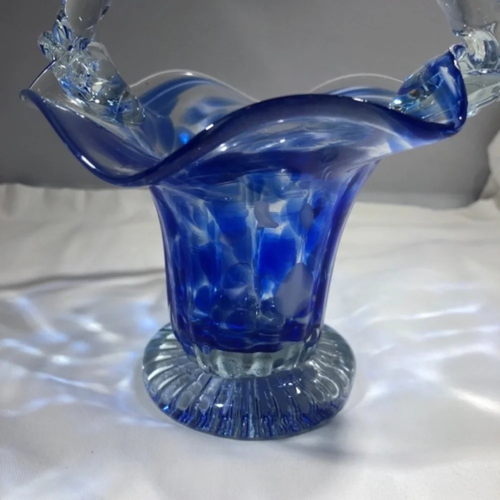 BLUE & CLEAR GLASS BASKET WITH RUFFLED WAVY EDGES